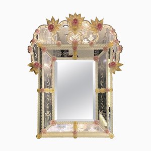 Specchio veneziano in vetro di Murano con fiori rosa