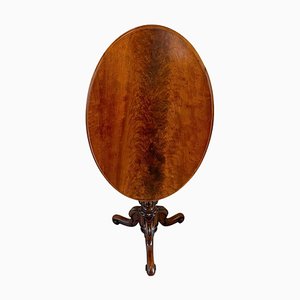 19th Century Victorian Oval Figured Walnut Lamp Table