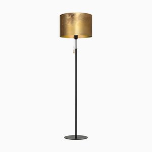 Svep Black Raw Brass Floor Lamp from Konsthantverk