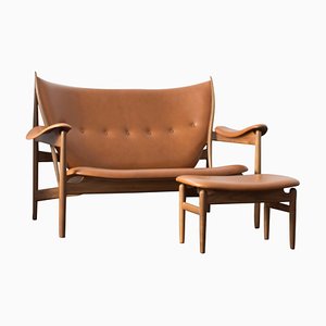 Chieftain Sofa with Stool in Wood and Leather by Finn Juhl