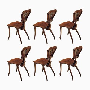 Set de Six Chaises Antoni Gaudi Calvet en Chêne Massif Verni