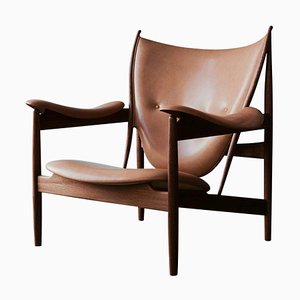Chieftain Armchair in Wood and Leather by Finn Juhl