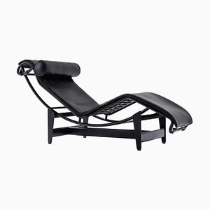 Lc4 Black Chaise Lounge by Le Corbusier, Pierre Jeanneret & Charlotte Perriand for Cassina
