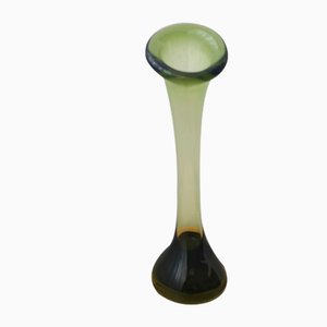 Portugiesische Mid-Century Single Bud Vase aus grünem Glas von Marinha Grande
