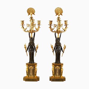 Candelabros Empire de bronce de tres brazos. Juego de 2