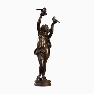 Femme Aux Colombes Skulptur aus Bronze von Charles-Alphonse Gumery