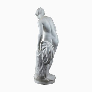 Nach Falconet, Diane aux Bains, Skulptur aus weißem Marmor