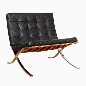 Barcelona Model MR90 Lounge Chair by Ludwig Mies Van Der Rohe for Knoll Inc. / Knoll International