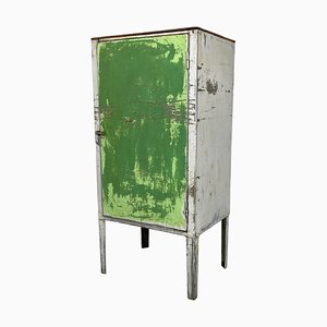 Mueble industrial vintage de metal