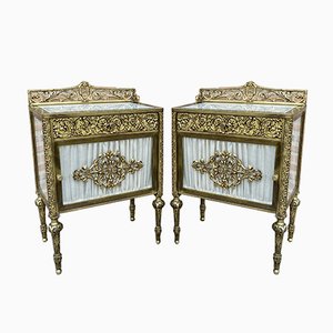 Comodini in bronzo con ante in vetro e cassetti in ottone, Francia, XIX secolo, set di 2