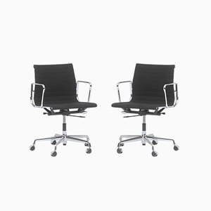 Bürostühle Modell EA 117 von Charles & Ray Eames für Vitra, 2er Set