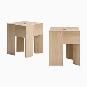 Sgabelli o tavolini triangolari in legno di Aldo Bakker per Hille, set di 2