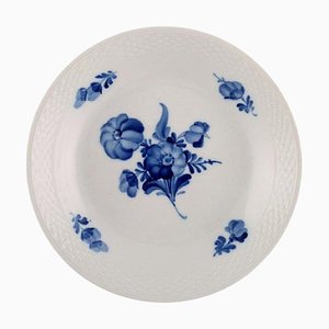 Blue Flower Geflochtene Schale Modell Nummer 10/8155 von Royal Copenhagen