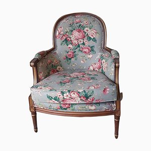 Bergere Sessel im Louis XV Stil mit floralem Stoff