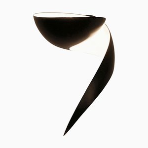 Schwarze Flame Wandlampe von Serge Mouille