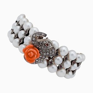 Armband aus Diamanten, Korallen, Rubinen, Perlen, 9 Karat Roségold und Silberperlen