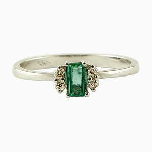 Emerald, Diamonds and 18k White Gold Solitary Ring
