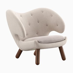 Pelican Chair Upholstered in Fabric by Finn Juhl