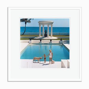 Slim Aarons, Pool at Villa Artemis, Palm Beach, Stampa su carta fotografica, Incorniciato