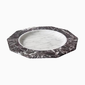 Plato llano de Carrara blanco satinado y mármol Levanto rojo