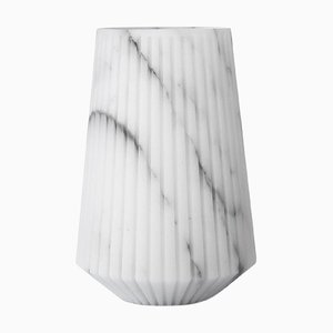 Vase Medium Rayé en Marbre de Carrare Blanc