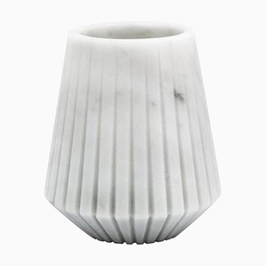 Kurze Vase aus weißem Carrara Marmor