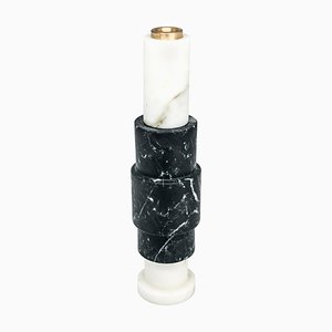Hoher Zweifarbiger Kerzenhalter aus weißem Carrara und schwarzem Marmor