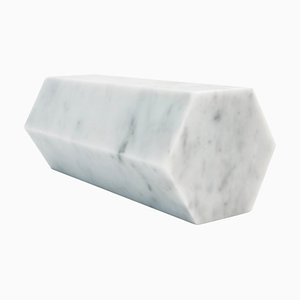 Großes dekoratives Prisma oder Buchstütze aus weißem Carrara Marmor
