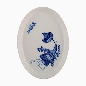 Blue Flower 10/1863 Curved Tray from Royal Copenhagen