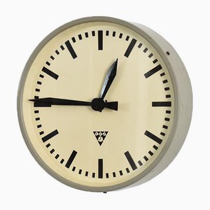 Runde Tschechische Uhr von Pragotron