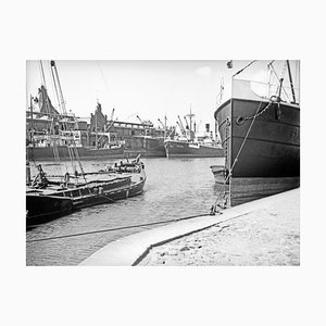 Karl Heinrich Lämmel, Ships at the Inner Harbour di Koenigsberg, Germania, 1934, Fotografia