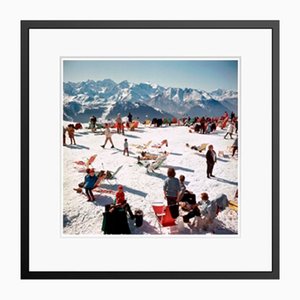 Slim Aarons, Verbier Vacation, Imprimé sur Papier, Encadré