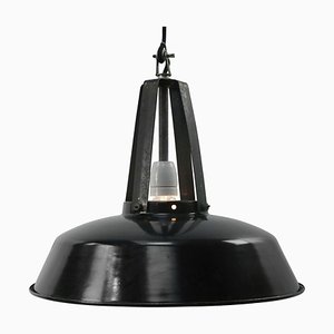 Lámpara colgante industrial francesa vintage esmaltada en negro