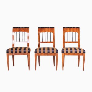 Austrian Biedermeier Walnut Dining Chairs, 1820s, Set of 3