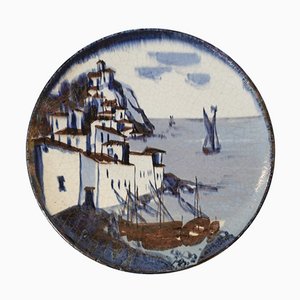 Plato grande de cerámica con barcos en el puerto