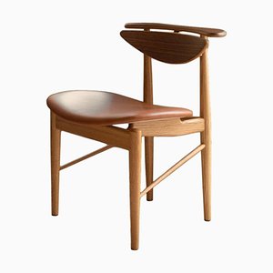 Reading Chair in Wood and Leather by Finn Juhl