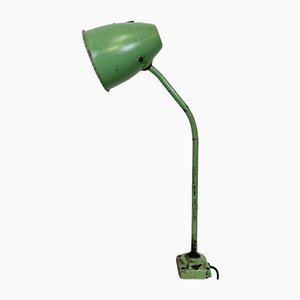 Lámpara de mesa industrial en verde, años 60