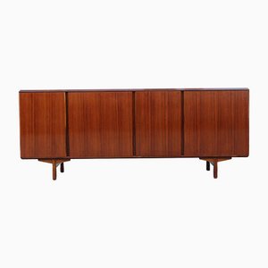 Credenza minimalista in legno di teak massiccio con ante, Italia, anni '50