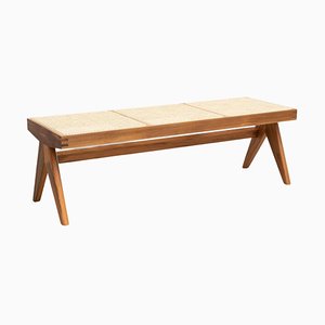 Banco 057 de madera y caña vienesa tejida de Pierre Jeanneret para Cassina