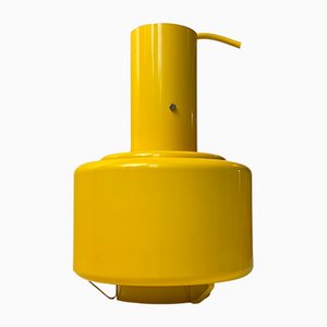 Lámpara colgante industrial Mid-Century esmaltada en amarillo de Lyfa, años 60