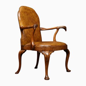 Fauteuil Style George I en Noyer