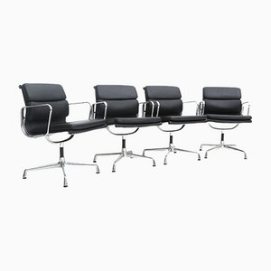 Soft Pad Alu Chair Ea 207 Armlehnstühle oder Bürosessel aus schwarzem Leder von Charles & Ray Eames für Vitra, 4er Set