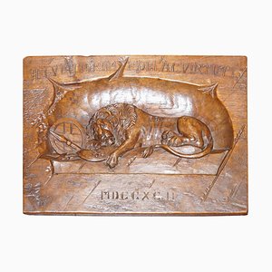 Placa y documentos vintage de madera tallada a mano del león de Lucerna