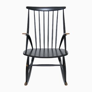 Rocking Chair par Illum Walkelso pour Niels Eilersen