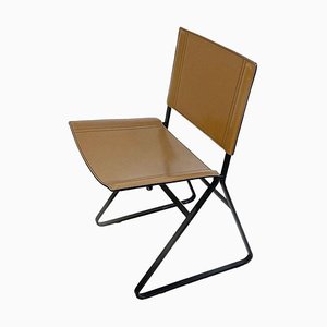 Postmoderner italienischer Stuhl aus schwarzem Metall & Haselnussleder, 1980er