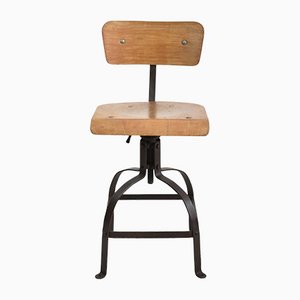 French Model 204 – A Bienaise Chair
