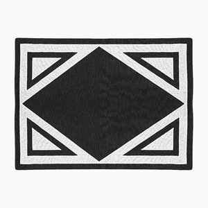 Triangu Black/White Linen Placemat from Los Encajeros