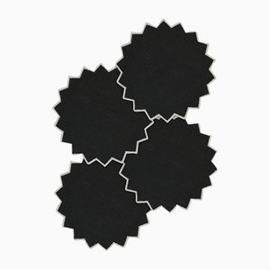 Triangu Untersetzer aus Leinen in Schwarz / Weiß von Los Encajeros, 4er Set