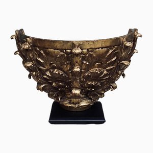 Large 17th Century Florentine Hand-Carved Giltwood Capitol with Acanthus Leaf Decoration