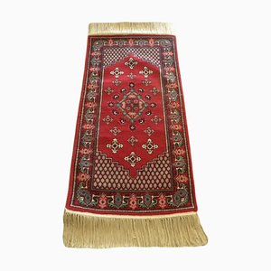 Small Handknotted Traditional Red Wool Oriental Area Rug for Bedroom